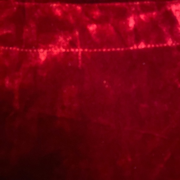 Cable & Gauge red velvet open quarter sleeves blouse. Size Petite Medium - Picture 7 of 10